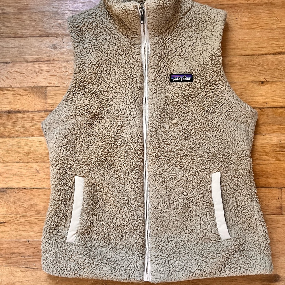 Patagonia Medium Cream Sherpa Fleece Vest